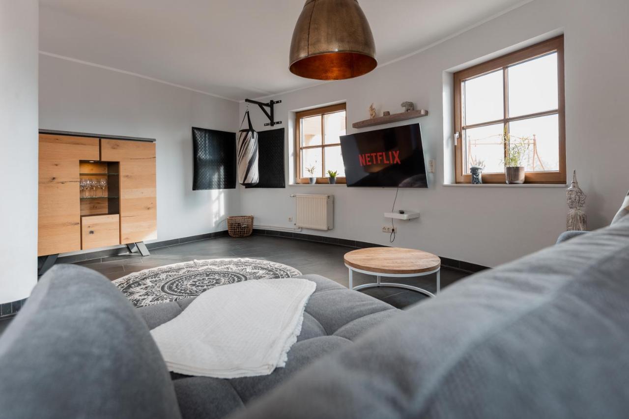 Erholung In Der Natur In Moselnahe, King Size Bett, Netflix, Waschmaschine, Trockner Bengel Экстерьер фото